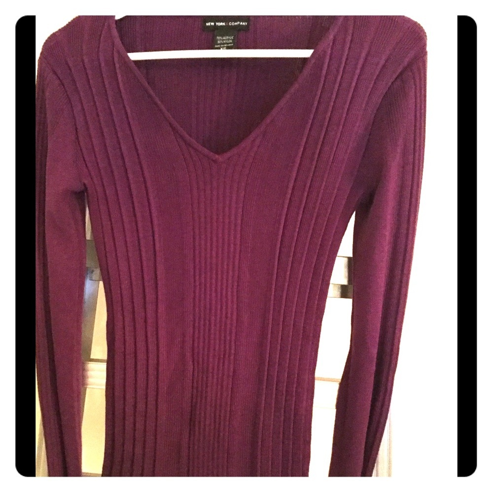 New York & Company Dark Purple‎ V-neck Sweater EUC